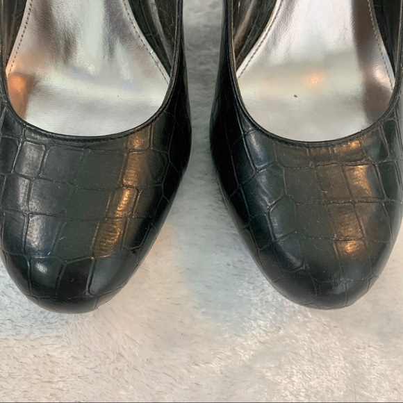 Alfani Black Faux Alligator Heels 6.5 - Picture 3 of 8